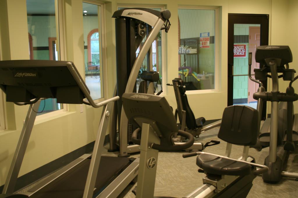 Charwood Suites Columbus Extérieur photo