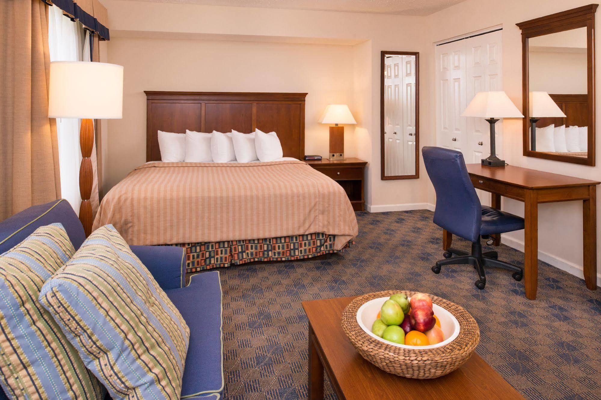 Charwood Suites Columbus Extérieur photo