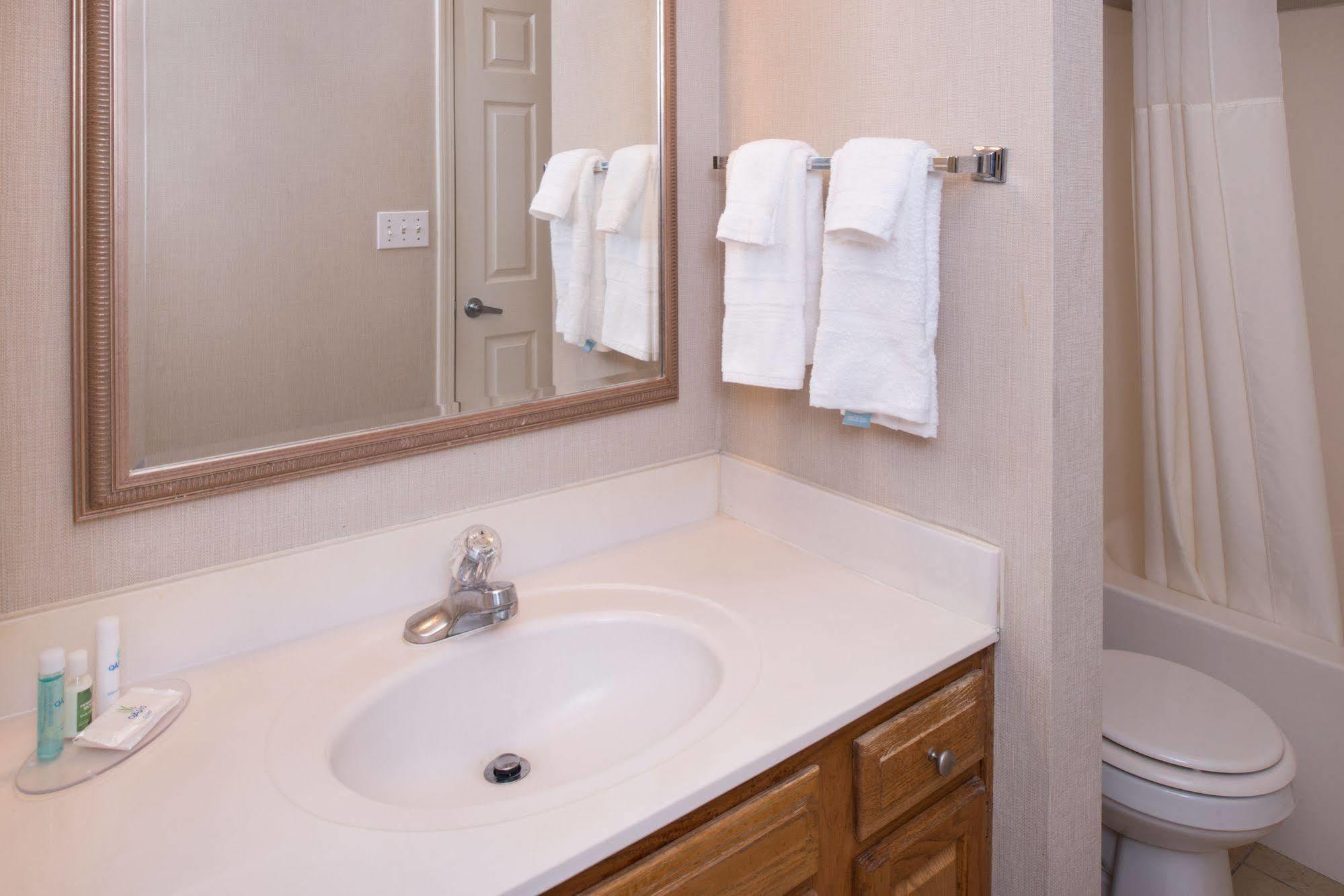 Charwood Suites Columbus Extérieur photo
