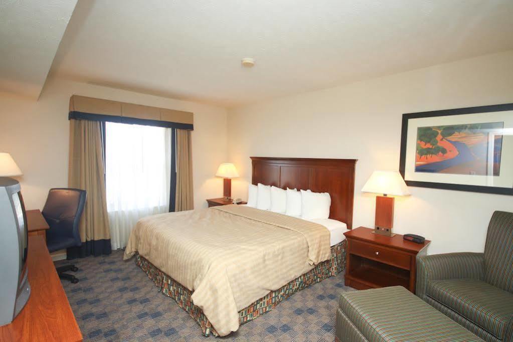 Charwood Suites Columbus Extérieur photo