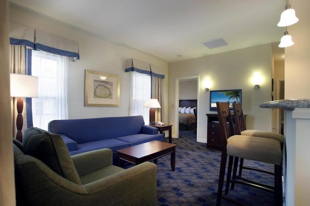 Charwood Suites Columbus Extérieur photo
